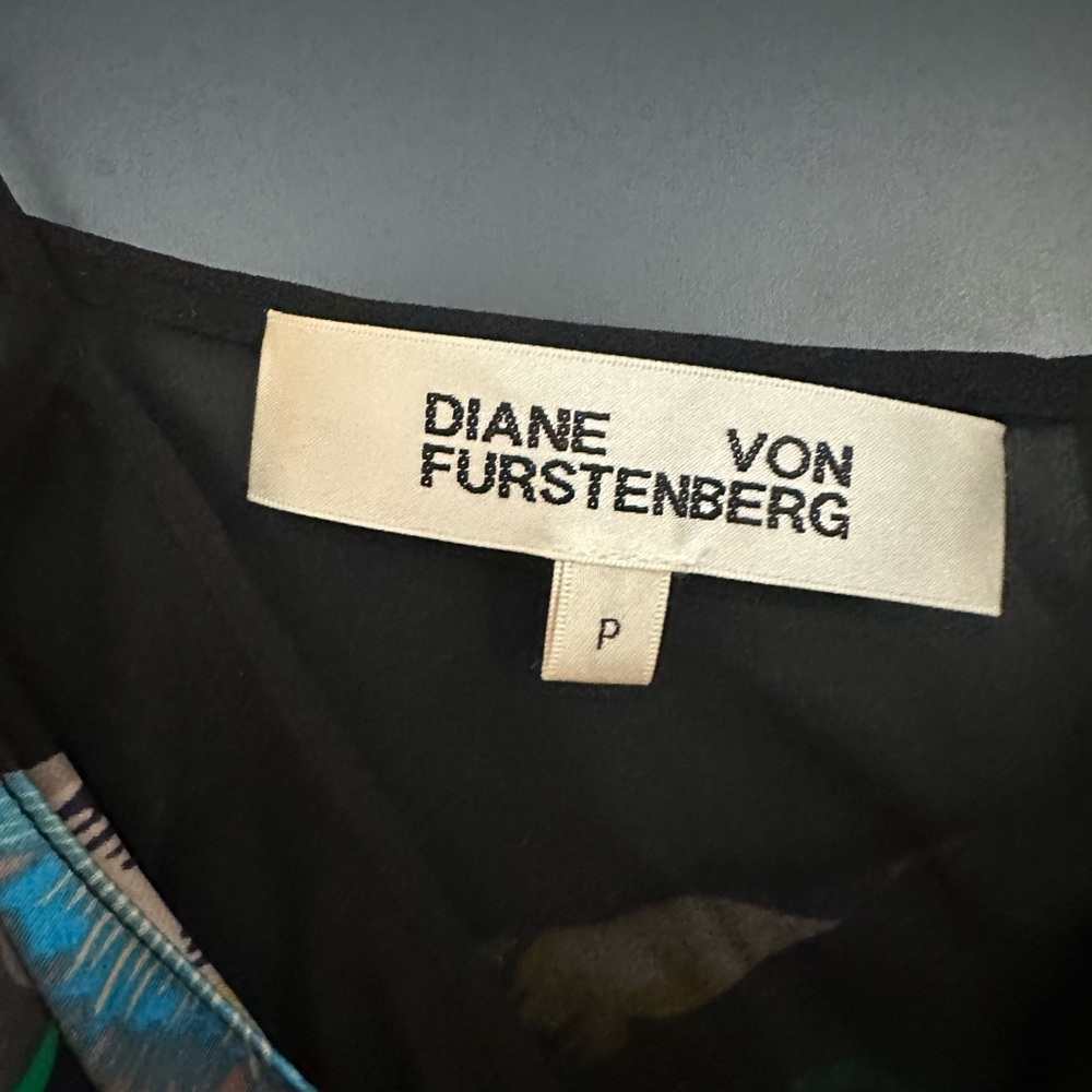 Diane Von Furstenberg Silk Knot Tank Size p - Picture 10 of 12